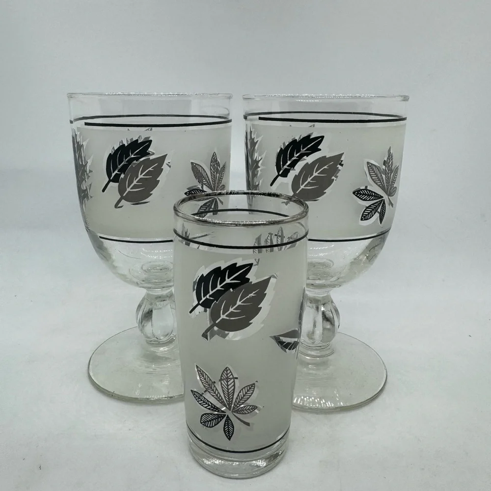 Vintage MCM Libbey Frosted Silver Leaf Glasses Set of 7